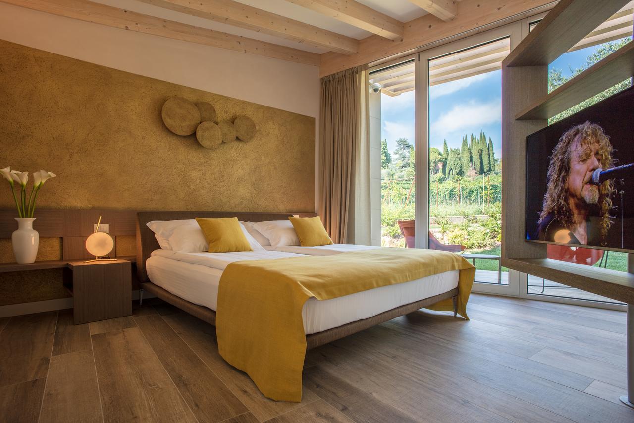 San Colombano Suites Bardolino Dış mekan fotoğraf